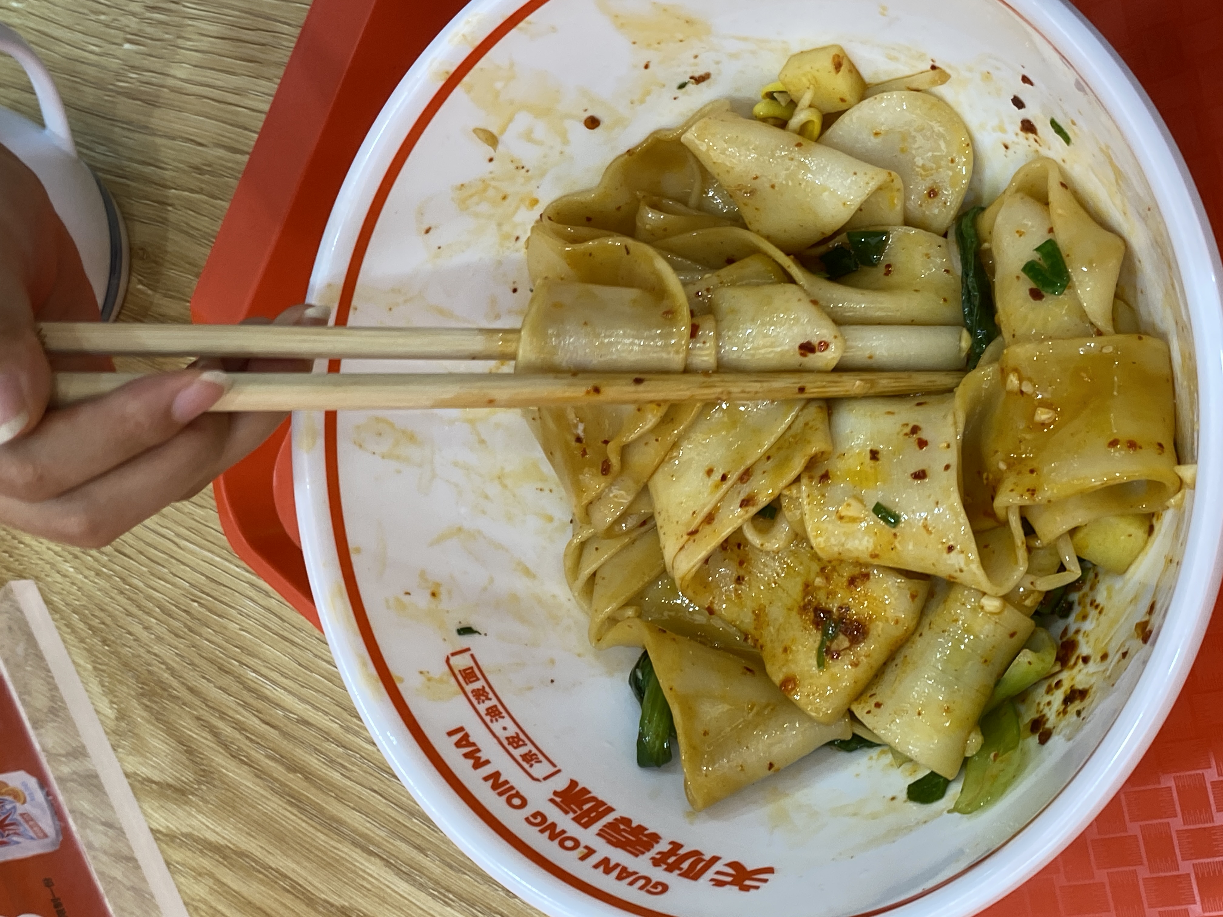 凉皮面在哪里进货：探寻创业新机遇，打造热门小吃店